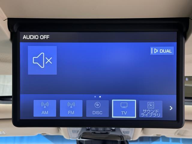 アルファードハイブリッド エグゼクティブラウンジ　エアロ　プリクラッシュＳ　ＬＥＤヘッド　寒冷地　ムーンルーフ　Ｂカメラ　黒革シート　ＥＴＣ　３列　４ＷＤ　スマートキ　クルーズコントロール　メモリーナビ　ＡＣ１００Ｖ　キーレス　オートエアコン　ＥＳＣ（17枚目）