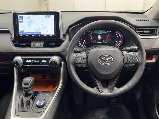 ＲＡＶ４ アドベンチャー　衝突軽減　ナビ　バックモニター　記録簿付　１９インチアルミ　クルーズＣ　ナビテレビ　ＬＥＤライト　１オーナー　イモビ　地デジ　ＥＳＣ　スマキー　ＰＳ　ＥＴＣ付き　ドラレコ付き　　４ＷＤ　パワーシート（4枚目）