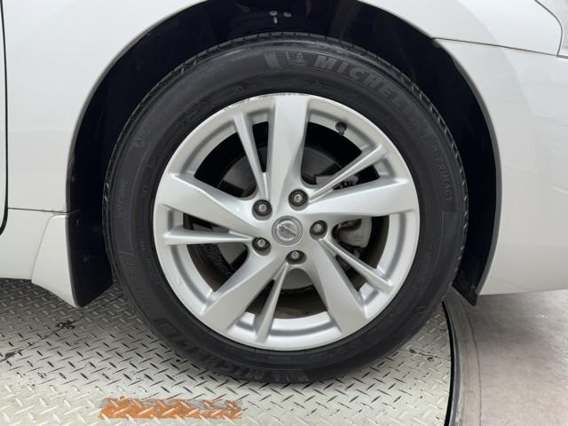 ティアナ ＸＶ　ナビＡＶＭパッケージ　衝突軽減　ナビ　パノラミックビュー　クルーズコントロール　本革シート　シートエアコン　ＥＴＣ車載器　ドライブレコーダー　１７インチアルミ（18枚目）