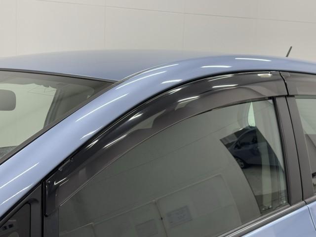 ラクティス X ナビ バックモニター リモコンキー ETC車載器 メモリーナビゲーション ワンセグテレビ ワンセグTV 助手席エアバッグ マニュアルエアコン 運転席助手席エアバッグ ABS 横滑り防止機能(18枚目)