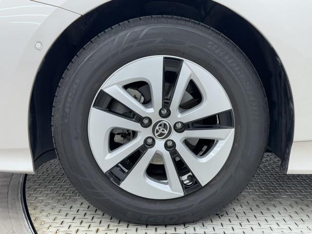 プリウス Ａ　衝突軽減ブレーキシステム　ナビ　Ｂモニタ　記録簿有　ＬＥＤヘッド　ブラインドスポットモニター　クルーズコントロール　スマートキー　Ｉストップ　ドライブレコーダー　ＥＴＣ　アルミホイル　オートエアコン（19枚目）