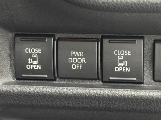 シエンタ Ｚ　衝突軽減　ナビ　パノラミックビュー　Ｗ電動ドア　イモビ　クルーズコントロール　ＬＥＤヘッドランプ　アルミ　ＥＴＣ　横滑り防止機能　メモリーナビ　記録簿　ＡＢＳ　ドラレコ　カーテンエアバック（12枚目）