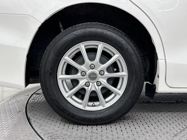 ヴォクシー X 衝突軽減 ナビ バックモニター 左パワースライドドア アイドリングストップ機能 エアバック フルセグ地デジ DVD再生可 ナビ&TV WSRS リモコンキー メモリナビ フルフラット 横滑防止 LED(19枚目)