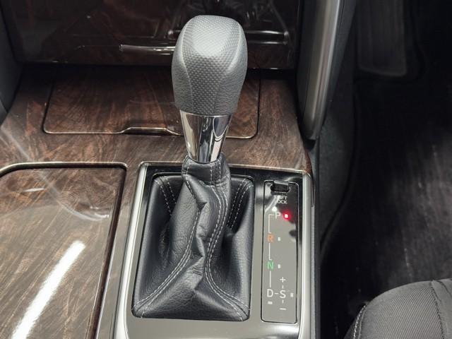 マークＸ ２５０Ｇ　Ｆパッケージ　衝突軽減　ナビ　バックモニター　サイドエアバック　ＡＵＸ接続　地デジＴＶ　オートクルーズ　ナビＴＶ　整備点検記録簿　リモコンキー　ドラレコ　オートエアコン　運転席助手席エアバッグ　ＥＴＣ　ＡＢＳ（13枚目）