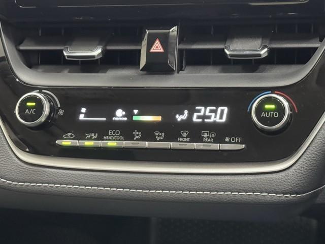 カローラ ハイブリッド　Ｓ　衝突軽減　ナビ　バックモニター　スマートキー　横滑り防止機能　ＬＥＤヘッドライト　ミュージックプレイヤー接続可　点検記録簿　盗難防止装置　オートエアコン　クルコン　メモリナビ　１６ＡＷ（8枚目）