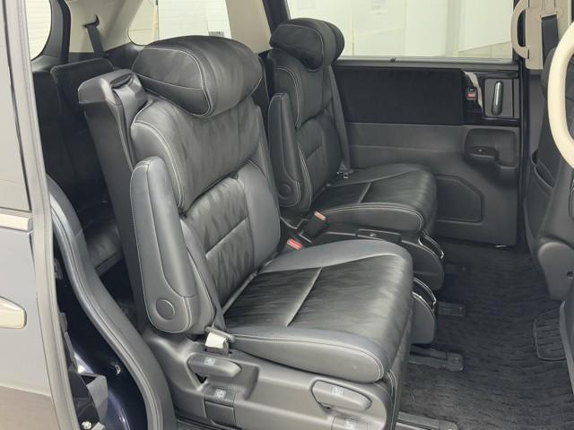 オデッセイハイブリッド ハイブリッドアブソルート・EXホンダセンシング 衝突軽減 メモリナビ パノラミックビューモニター 両側パワースライドドア LEDライト 地上デジタル 3列シート オートクルーズ オートエアコン 盗難防止装置 DVD再生可能 スマートキー ETC(16枚目)