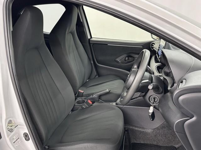 ヤリス ハイブリッドX 衝突軽減 踏み間違い防止 ナビ バックモニター カーテンエアバッグ リモコンキー ETC車載器 ワンオーナー ABS ナビ 定期点検記録簿 オートクルーズ Wエアバック(15枚目)