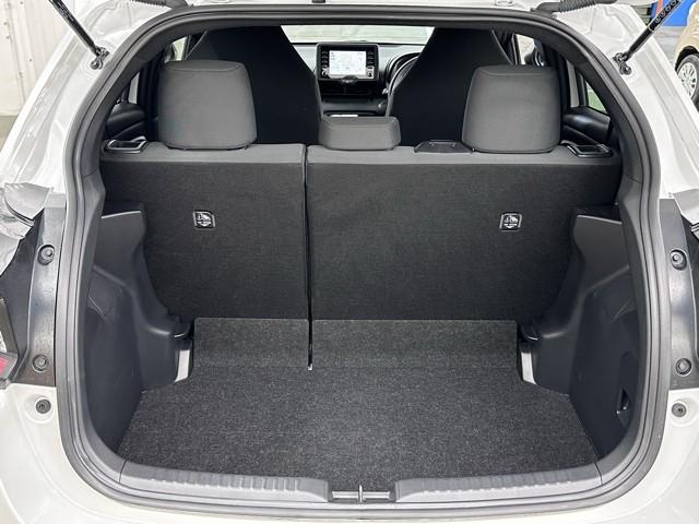 ヤリス ハイブリッドX 衝突軽減 踏み間違い防止 ナビ バックモニター カーテンエアバッグ リモコンキー ETC車載器 ワンオーナー ABS ナビ 定期点検記録簿 オートクルーズ Wエアバック(17枚目)