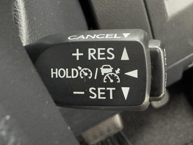 ヴェルファイアハイブリッド Ｖ　Ｌエディション　衝突軽減　ナビ　後席モニター　バックモニター　地デジ　ＬＥＤ　本革　クルコン　両側電動ドア　１００Ｖ電源　ＤＶＤ再生　メモリーナビ　記録簿　４ＷＤ　ＥＴＣ　スマートキー　３列シート　ドラレコ（11枚目）