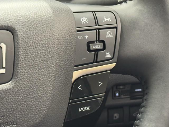 クラウンクロスオーバー Ｇアドバンスド・レザーパッケージ　衝突軽減　ＴＳＳ　レザー　ＤＡ　パノラミックビュー　フルセグＴＶ　シートハンドルヒーターパワーシート　ＬＥＤヘッドライト　クルーズコントロール　ドライブレコーダ　２１アルミホイル　ＥＴＣ付　４ＷＤ（10枚目）