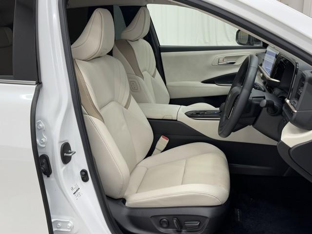 クラウンクロスオーバー Ｇアドバンスド・レザーパッケージ　衝突軽減　ＴＳＳ　レザー　ＤＡ　パノラミックビュー　フルセグＴＶ　シートハンドルヒーターパワーシート　ＬＥＤヘッドライト　クルーズコントロール　ドライブレコーダ　２１アルミホイル　ＥＴＣ付　４ＷＤ（15枚目）