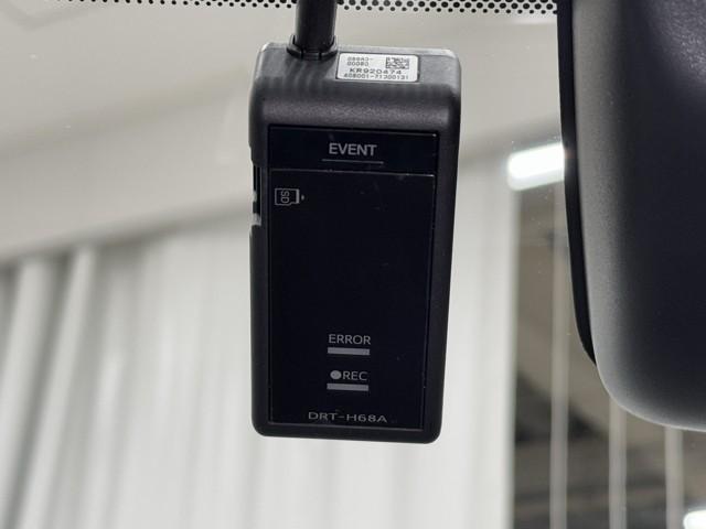 プリウスアルファ Ｇ　衝突軽減ＴＳＳ　ナビ　Ｂモニタ　パワーシート　Ｗエアバッグ　ＬＥＤ　ドライブレコーダー　地デジＴＶ　クルーズコントロール　ＥＴＣ付　Ｗエアバック　ＤＶＤ再生機能　スマートキー　アルミホイール（10枚目）