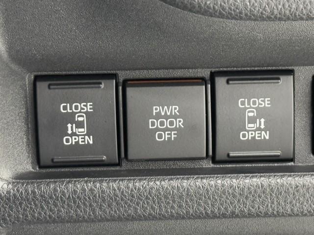 シエンタ ハイブリッドＺ　衝突軽減　ナビ　パノラミックビュー　アルミ　スマートキー　両側パワースライドドア　イモビライザー　整備記録簿　シートヒーター　ＬＥＤヘッドライト　ＥＴＣ車載器　横滑り防止　スマートキー　オートエアコン（12枚目）