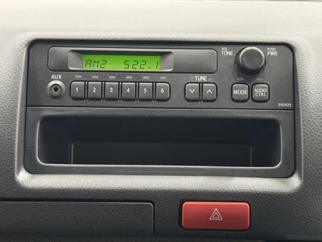 ハイエースバン ロングＤＸ　衝突軽減　ＩＣＳ　リモコンキー　パワーウィンドウ　運転席エアバッグ　横滑り防止　整備点検記録簿　イモビ付　エアコン　ＡＢＳ　キーレス　ＥＴＣ付　ドライブレコーダー（7枚目）