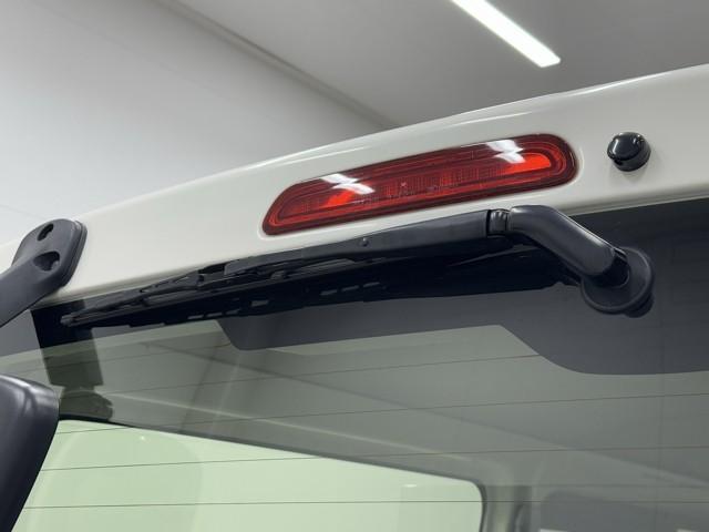 ハイエースバン ロングＤＸ　衝突軽減　ＩＣＳ　リモコンキー　パワーウィンドウ　運転席エアバッグ　横滑り防止　整備点検記録簿　イモビ付　エアコン　ＡＢＳ　キーレス　ＥＴＣ付　ドライブレコーダー（18枚目）