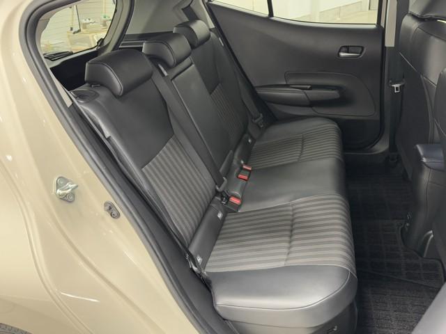 アクア Ｚ　衝突軽減　ナビ　パノラミックビューモニター　ＬＥＤ　スマートキー　１００Ｖ電源　イモビライザー　アルミホイール　ドライブレコーダー　オートクルーズコントロール　点検記録簿　カーテンエアバッグ　ＥＴＣ（17枚目）