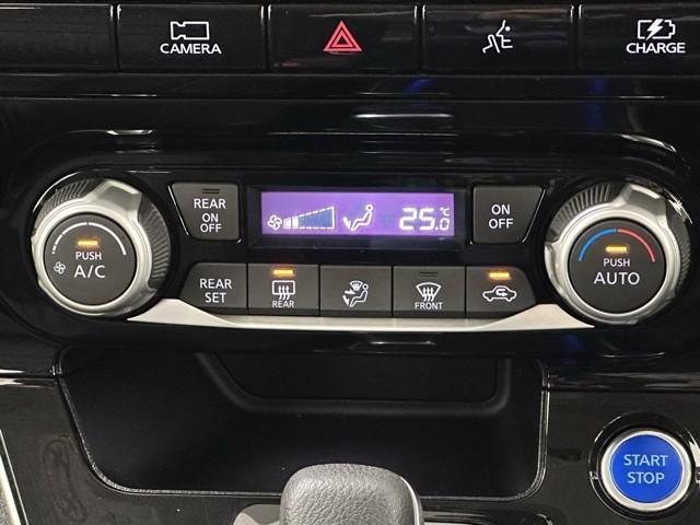 セレナ ｅ－パワー　ハイウェイスターＶ　衝突軽減　ＢＳＭ　ナビ　パノラミックビュー　後席モニター　地デジ　ミュージックプレイヤー接続可　３列シート　クルーズコントロール　横滑り防止機能　スマキー　バックカメラ　ＬＥＤ　点検記録簿付　ＥＴＣ（10枚目）