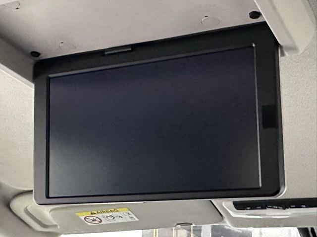 セレナ ｅ－パワー　ハイウェイスターＶ　衝突軽減　ＢＳＭ　ナビ　パノラミックビュー　後席モニター　地デジ　ミュージックプレイヤー接続可　３列シート　クルーズコントロール　横滑り防止機能　スマキー　バックカメラ　ＬＥＤ　点検記録簿付　ＥＴＣ（14枚目）