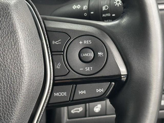 ハリアーハイブリッド Ｚ　レザーパッケージ　衝突軽減　ナビ　パノラミックビュー　パノラマサンルーフ　地デジ　革　ＬＥＤライト　クルーズコントロール　スマートキ－　助手席エアバック　シートエアコン　パワーシート　点検記録簿　オートエアコン（12枚目）