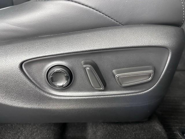 ハリアーハイブリッド Ｚ　レザーパッケージ　衝突軽減　ナビ　パノラミックビュー　パノラマサンルーフ　地デジ　革　ＬＥＤライト　クルーズコントロール　スマートキ－　助手席エアバック　シートエアコン　パワーシート　点検記録簿　オートエアコン（15枚目）