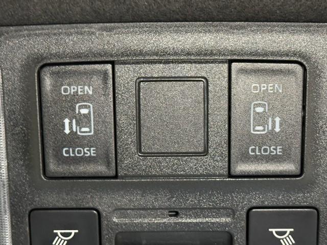 ノア ハイブリッドS-G 8人のり 衝突軽減 両電動ドア スマートキー イモビ クルーズコントロール バックガイドモニター 横滑り防止装置 LEDヘッドライト ドライブレコーダー スマートキー 3列シート レンタアップ(12枚目)