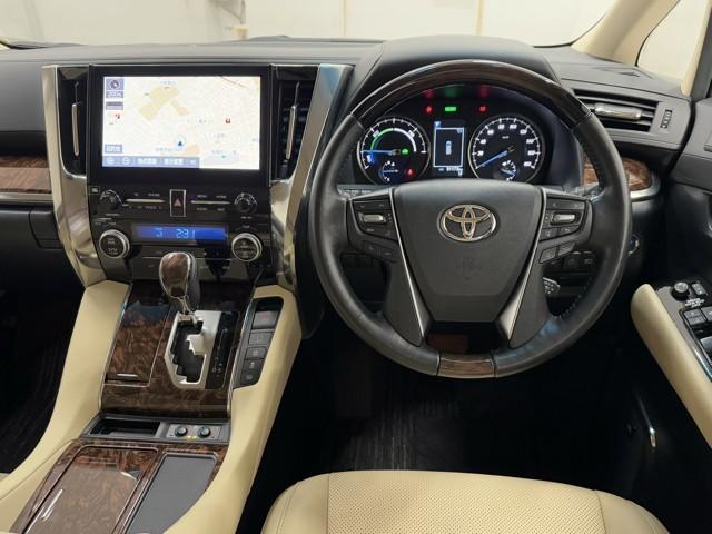 アルファードハイブリッド G Fパッケージ 衝突軽減 ムーンルーフ ナビ パノラミックビュー 後席モニター クルーズコントロール 地デジ オートエアコン ドライブレコーダー 電動シート ABS エアバッグ ETC 点検記録簿 横滑防止(4枚目)