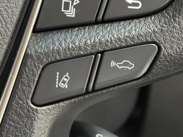 アルファードハイブリッド G Fパッケージ 衝突軽減 ムーンルーフ ナビ パノラミックビュー 後席モニター クルーズコントロール 地デジ オートエアコン ドライブレコーダー 電動シート ABS エアバッグ ETC 点検記録簿 横滑防止(11枚目)