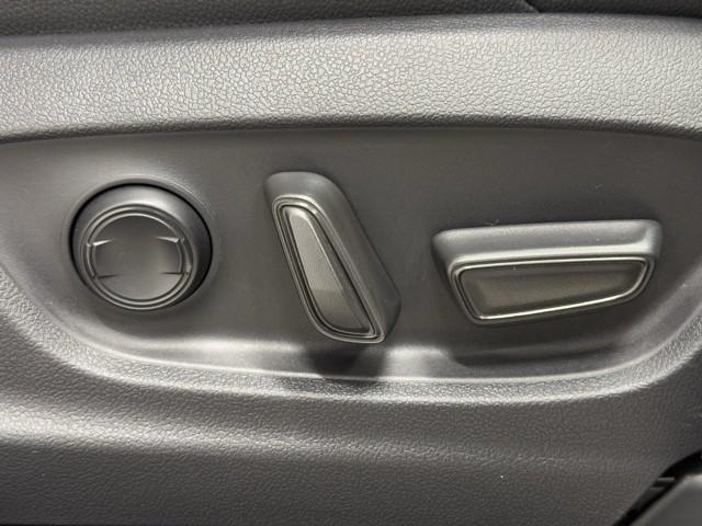 bZ4X Z ナビ パノラミックビュー ムーンルーフ LEDライト TSS フルセグTV パワーシート スマートキー AWD Bカメラ ETC イモビライザー ドラレコ メモリーナビ 記録簿 AC100V電源(14枚目)