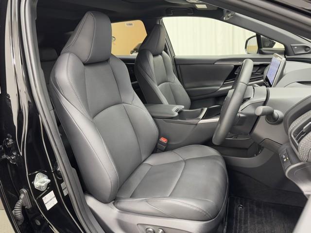 bZ4X Z ナビ パノラミックビュー ムーンルーフ LEDライト TSS フルセグTV パワーシート スマートキー AWD Bカメラ ETC イモビライザー ドラレコ メモリーナビ 記録簿 AC100V電源(15枚目)