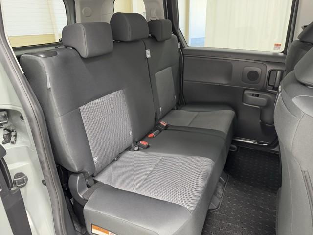 シエンタ Ｇ　衝突軽減　ナビ　パノラミックビューモニター　クルーズＣ　両側パワースライドドア　ＬＥＤ　バックガイドモニター　ドライブレコーダー　フルセグＴＶ　ＡＡＣ　ＥＴＣ車載器　ブラインドスポットモニター（15枚目）