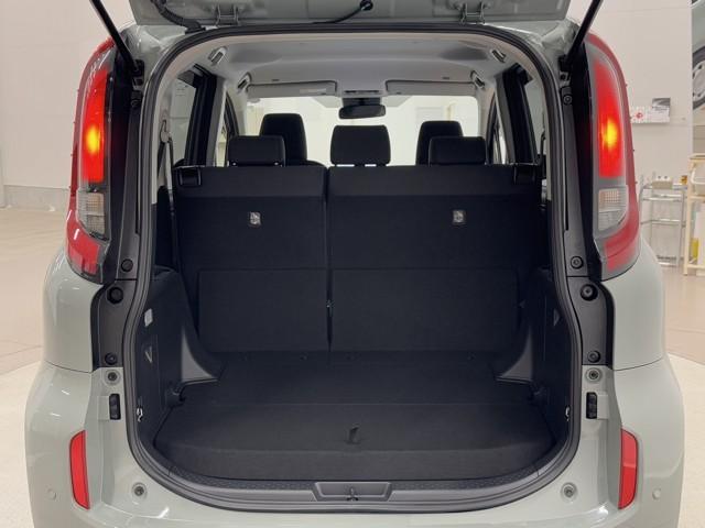 シエンタ Ｇ　衝突軽減　ナビ　パノラミックビューモニター　クルーズＣ　両側パワースライドドア　ＬＥＤ　バックガイドモニター　ドライブレコーダー　フルセグＴＶ　ＡＡＣ　ＥＴＣ車載器　ブラインドスポットモニター（16枚目）