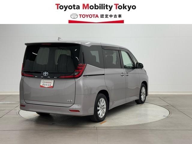 ノア ハイブリッドＺ　衝突軽減　ナビ　パノラミックビュー　パワーバックドア　ドライブレコーダー　ＡＣ１００Ｖ　スマートキー　ワンオーナー車　両側パワースライドドア　フルセグＴＶ　ＬＥＤヘッドライト　ＥＴＣ　シートヒーター（2枚目）