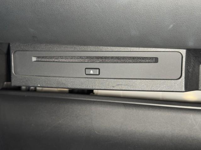 ノア ハイブリッドＺ　衝突軽減　ナビ　パノラミックビュー　パワーバックドア　ドライブレコーダー　ＡＣ１００Ｖ　スマートキー　ワンオーナー車　両側パワースライドドア　フルセグＴＶ　ＬＥＤヘッドライト　ＥＴＣ　シートヒーター（10枚目）