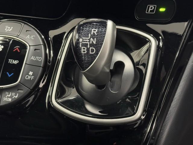 �e���݂₷���V�t�g�ł��B�@�⓹��M���̑������{�ł͑��삪�ȒP�ł����ł��B�@�V�t�g�`�F���W���₷�����ɍl�����Ĕz�u����Ă���̂ő��삵�Ղ��ł���B