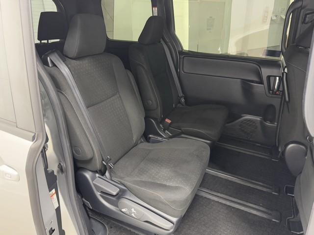 �����L�X�̍���S�n�ǍD�A��Ȃł���B�@�h���C�r���O���A�����ԓ����̐��ŋ���̂��đ�ςł���ˁB�@���������Ă�����̂�����A�����b�N�X�ł���V�[�g�������ł���ˁB