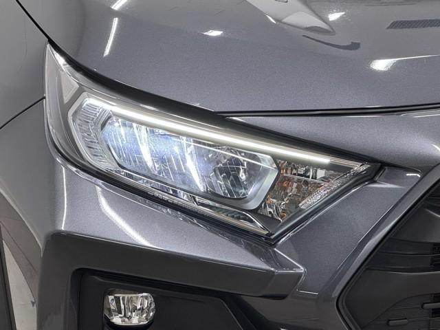 RAV4 アドベンチャー オフロードパッケージ 衝突軽減 寒冷地 ナビ パノラミックビュー 18アルミホイール 記録簿付 スマートキー LEDランプ クルコン スマートキー シートエアコン 運転席パワーシート 地デジ 横滑り防止装置 ABS(18枚目)