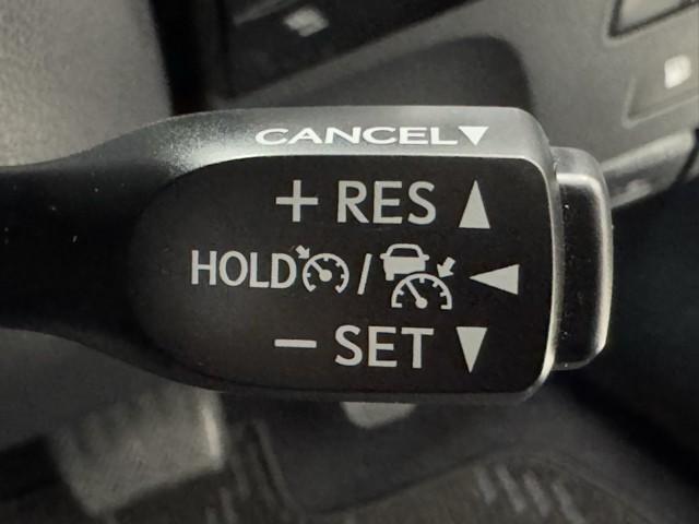 プリウス ＳセーフティプラスＩＩ　衝突軽減　ＩＣＳ　ブラインドスポットモニターナビ　パノラミックビューモニター　クルーズコントロール　ＬＥＤヘッドライト　スマートキー　ＥＴＣ車載器　ドライブレコーダー（12枚目）