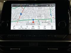 ナビゲーション付です。　ナビがあると便利、ラクラク何処でもいけます。　ナビが有るのと無いのとでは大きな違いですね。 5