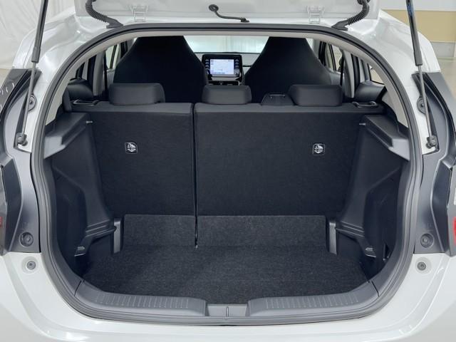 アクア Ｘ　踏み間違い防止　１００Ｖ　イモビ　ドライブレコーダー　ナビ　点検記録簿　ＬＥＤヘッドライト　スマートキー　横滑り防止機能　キーレスエントリー　オートクルーズ　オートエアコン　ＥＴＣ　カーテンエアバッグ（16枚目）