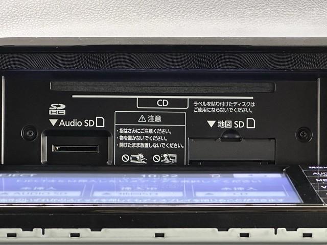 シエンタ ハイブリッド　ファンベースＸ　バックモニタ　Ｗエアバック　ワンセグＴＶ　オートエアコン　ナビ＆ＴＶ　ＡＢＳ　ＰＳ　スマートキー　ＥＴＣ　ミュージックプレイヤー接続可　ＰＷ　メモリーナビ　ウォークスルー　ドラレコ　エアバッグ　記録簿（9枚目）