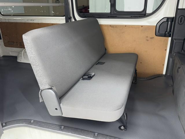 ハイエースバン ロングＤＸ　ブレーキサポート　リアカメラ　ＰＷ　運転席エアバッグ　ナビテレビ　横滑り防止　整備点検記録簿　イモビ付　パワーステアリング　エアコン　ミュージックプレイヤー接続可　ＡＢＳ　キーレス　ワンセグテレビ（15枚目）