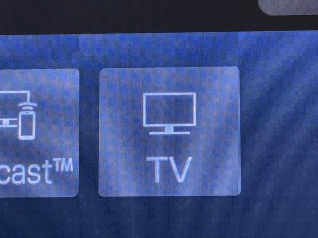 アルファード ２．５Ｓ　タイプゴールド　衝突軽減システム　Ｂカメラ　ＡＣ１００Ｖ　ＡＢＳ　両側オートスライドドア　１オーナー　ＬＥＤライト　クルコン　アルミホイール　アイドリングストップ　エアバッグ　キーレス　ドラレコ　３列シート　４ＷＤ（8枚目）