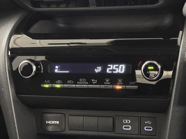 ヤリスクロス Ｇ　ＥＴＣ装備　リヤカメラ　点検記録簿　スマートエントリー　イモビライザー　オートエアコン　アルミホイール　キーレス　パワーウィンドウ　クルコン　ＡＢＳ　ドライブレコーダー　エアバッグ　パワーステアリング（8枚目）