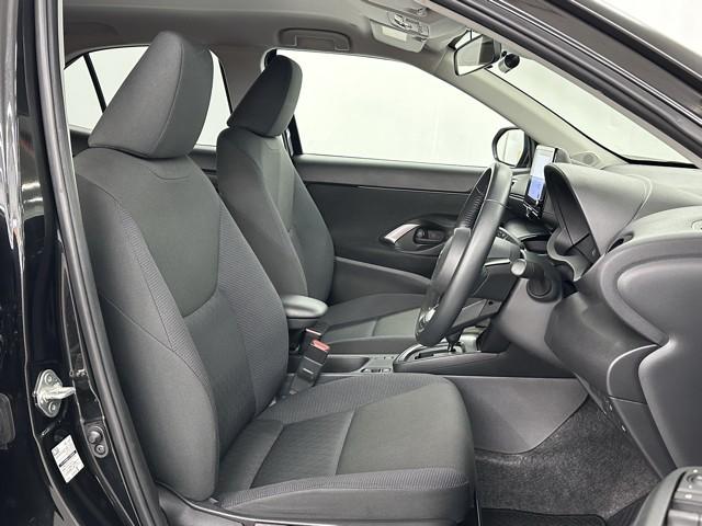 ヤリスクロス Ｇ　ＥＴＣ装備　リヤカメラ　点検記録簿　スマートエントリー　イモビライザー　オートエアコン　アルミホイール　キーレス　パワーウィンドウ　クルコン　ＡＢＳ　ドライブレコーダー　エアバッグ　パワーステアリング（15枚目）