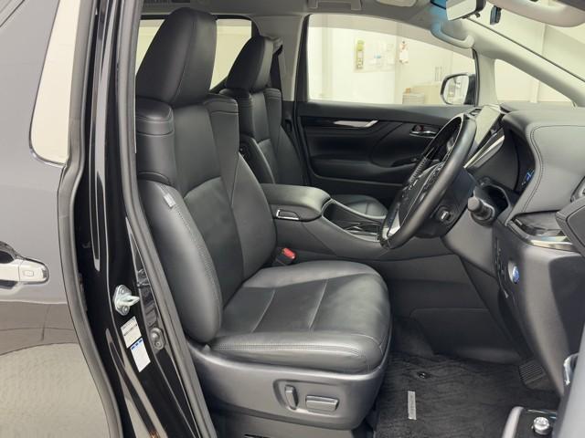 アルファードハイブリッド ＳＲ　Ｃパッケージ　点検記録簿　バックモニター　オートエアコン　ＬＥＤ　横滑り防止機能　ＡＢＳ　イモビ　ＡＣ１００Ｖ電源　アルミ　ドライブレコーダー　ナビ＆ＴＶ　４ＷＤ　ミュージックプレイヤー接続可　３列シート　Ｐシート（16枚目）