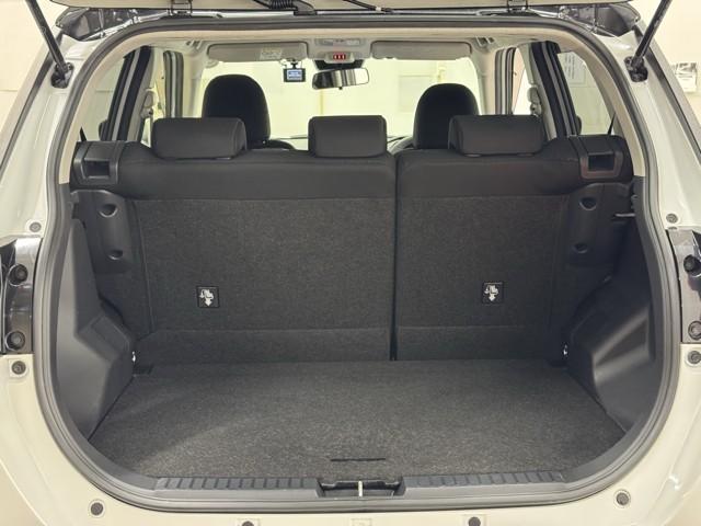 ライズ Z 誤発進抑制機能 エアコン スマートキー&プッシュスタート 地デジTV ドライブレコーダ VSA 盗難防止装置 ミュージックプレイヤー接続可 アイドリングストップ機能 クルコン バックモニター キーレス(18枚目)