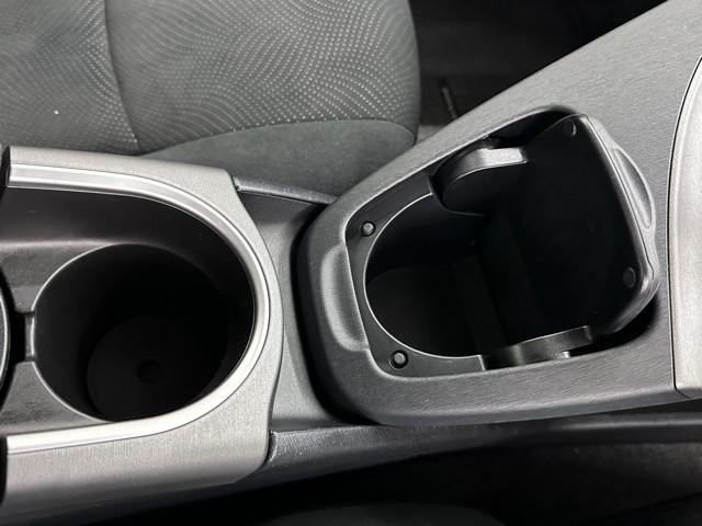 プリウス S アイドリングストップ搭載 インテリキー デュアルエアバック エアB イモビライザー ワンオーナー車 AUTOエアコン 横スベリ防止 アルミホイール ETC装備 ABS サイドエアバッグ リモコンキー(14枚目)