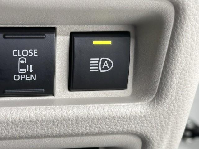 シエンタ ハイブリッドZ TSS エアバック アルミ キーレスエントリー ナビTV イモビライザー 整備記録簿 バックモニター LEDヘッドライト ETC車載器 横滑り防止 スマートキー オートエアコン サイドエアバッグ(14枚目)