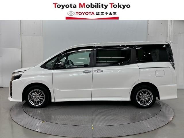 ヴォクシー ハイブリッドZS 煌II 電動両側スライドドア フルフラット ドライブレコーダ パワーステアリング DVD再生可 リアクーラー スマキー 地デジTV AUX 横滑防止 点検記録簿 Wエアバック AAC LEDランプ エアバッグ(3枚目)