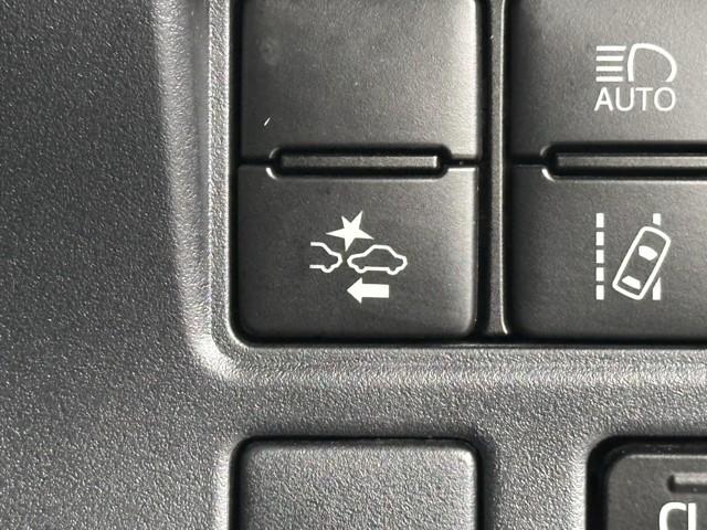 ヴォクシー ハイブリッドZS 煌II 電動両側スライドドア フルフラット ドライブレコーダ パワーステアリング DVD再生可 リアクーラー スマキー 地デジTV AUX 横滑防止 点検記録簿 Wエアバック AAC LEDランプ エアバッグ(11枚目)